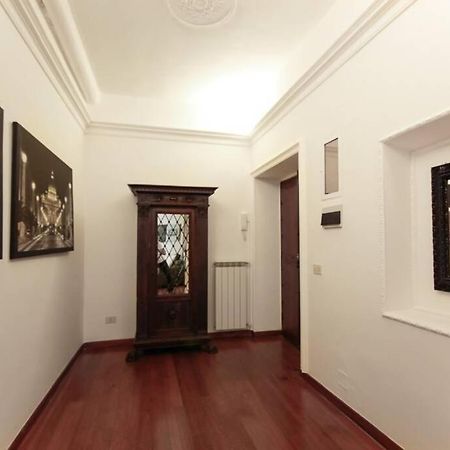Banchi - Classic Apartment Between Navona And Campo Dei Fiori Rome Bagian luar foto